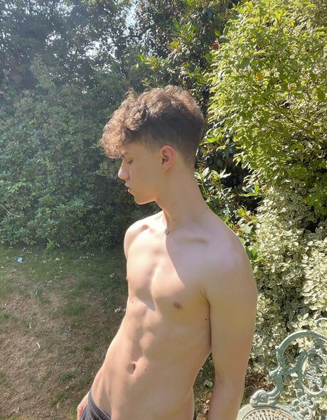 kiekie18x free model images