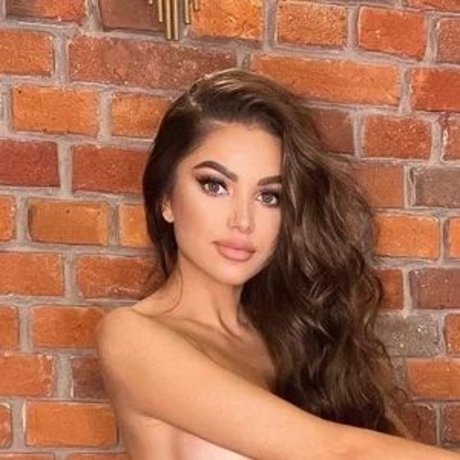 Aurolka Poland pornstar adult img