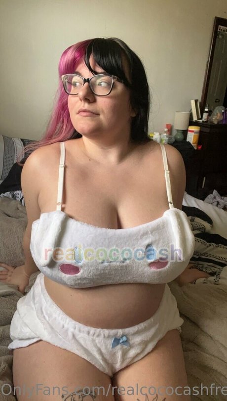 realcococashfree pretty star image