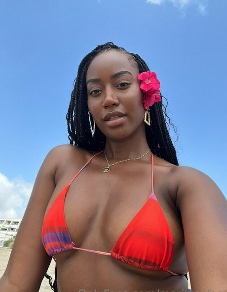 Maritzaslan star hot photo