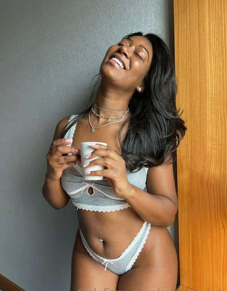 Maritzaslan pornstar photo