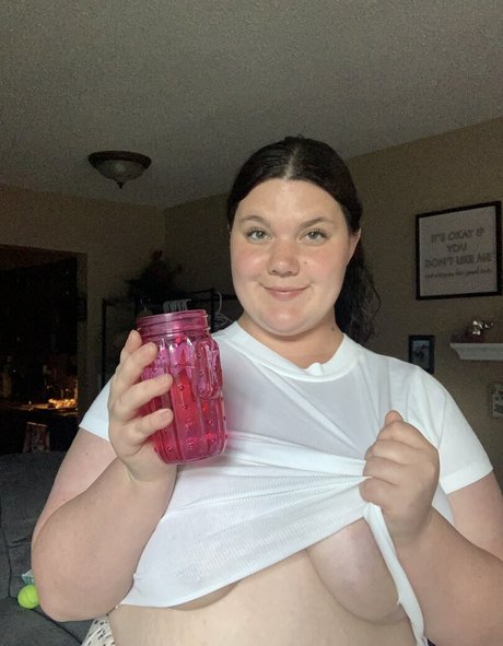 mackiexo model art pictures