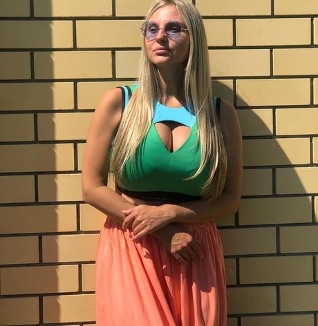 bride onlyfans art naked galleries