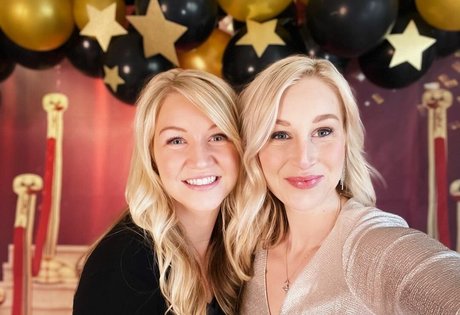 Cassie Popcorn model pretty picture