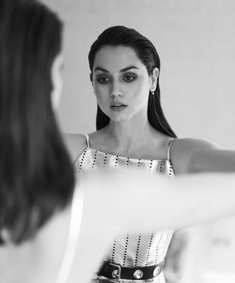 Ana De Armas best model gallery