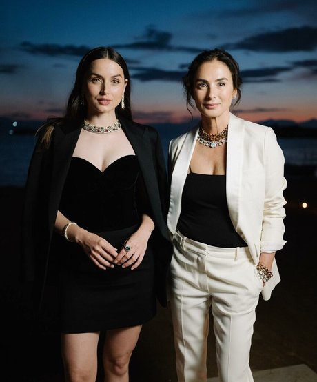 mommy onlyfans hot naked picture