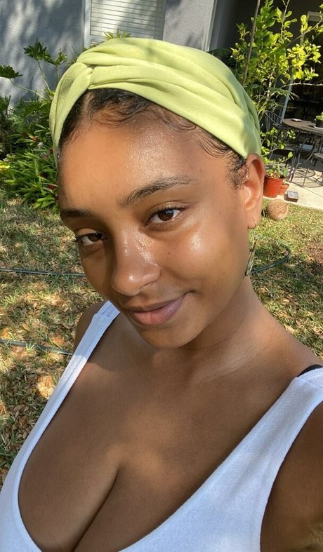 planterriah pornstar erotic pic