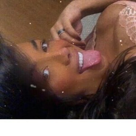 Nathalya Tucci hot star image