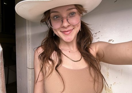 snaakecharmerr perfect pornstar picture