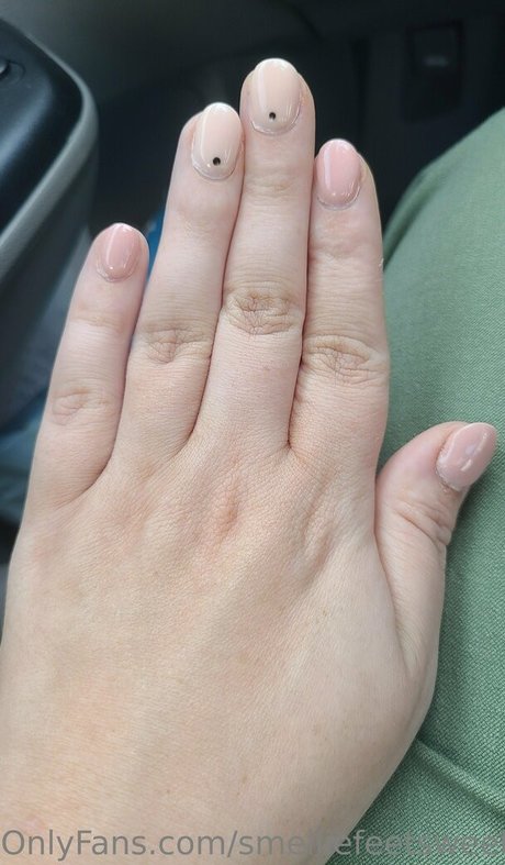 smelliefeetsweetie naked actress pictures