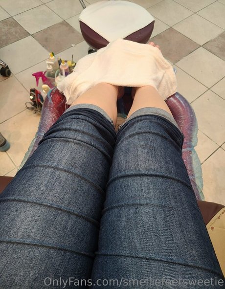 smelliefeetsweetie star archive