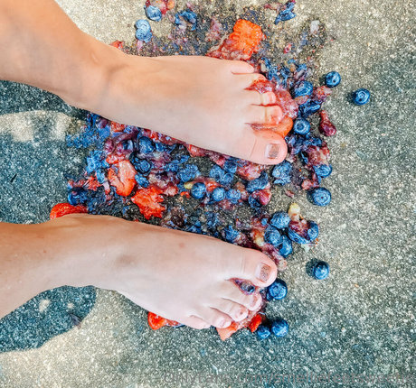 smelliefeetsweetie pornstar nude archive