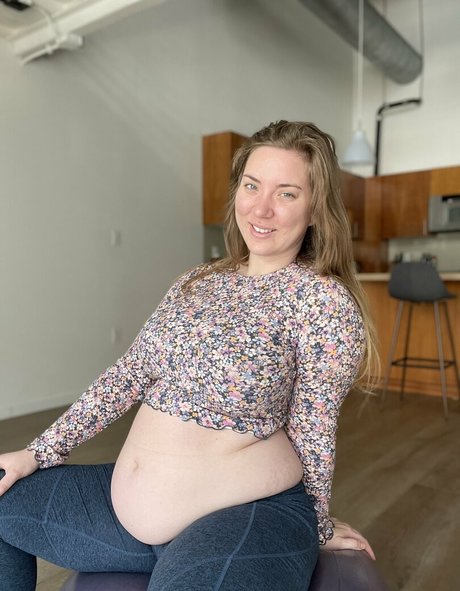 GoodGirlGrow actress picture