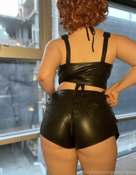 femdom facesitting onlyfans hot nude pics