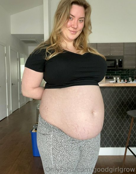 GoodGirlGrow hd model image