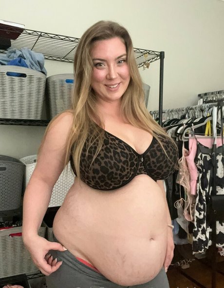 GoodGirlGrow sexy star pictures