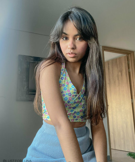 lust for luna model beautiful galleries