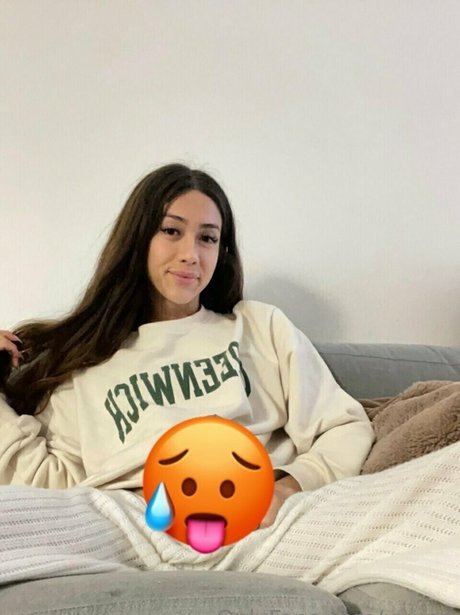 Uyuna free actress archive