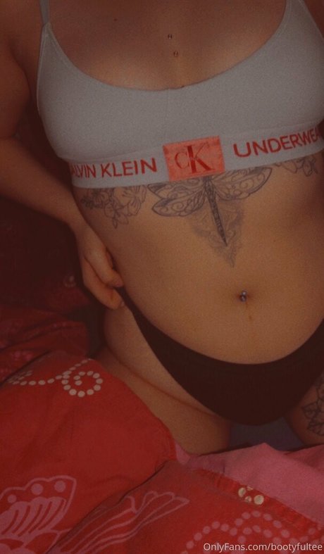 bootyfultee best star pic