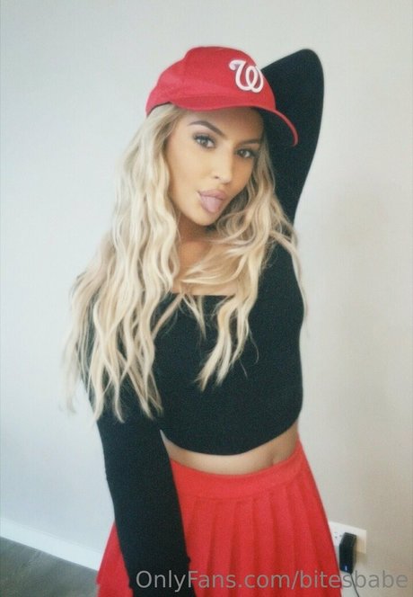bitesbabe art model pictures