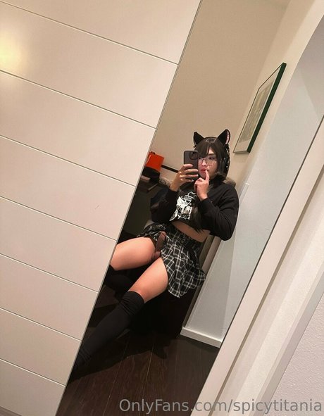 spicytitania star hot photo