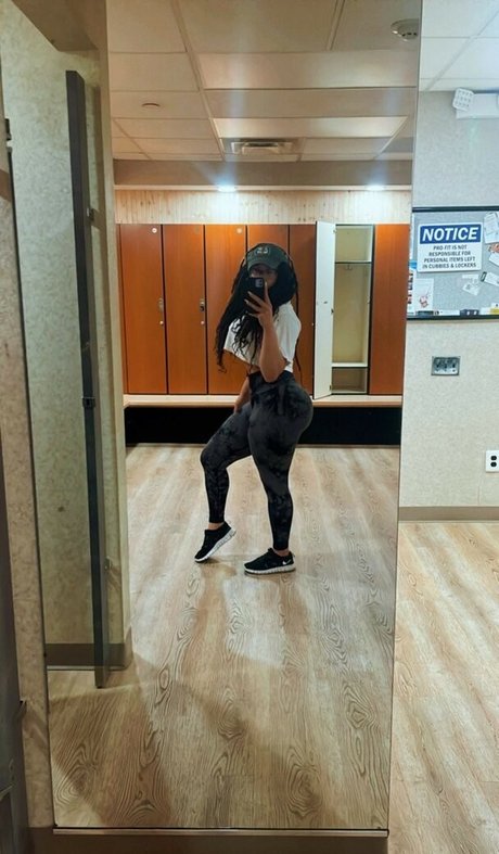 safiyaswrld pornstar sex pic