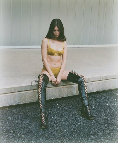 Alizee Gamberini model sexy photo