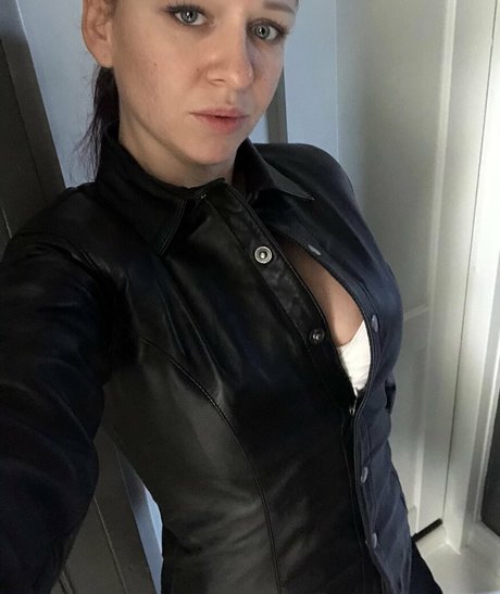 mistresslfatale model pornographic image