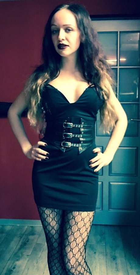 mistresslfatale art actress image