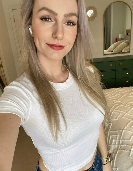 nurseryleigh adult actress pics