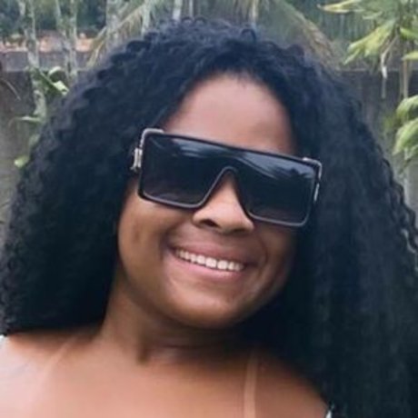 Thays tana nice actress pic