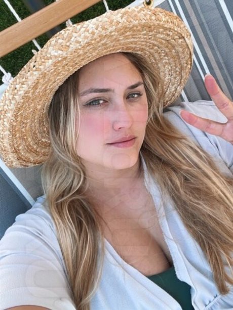 hot mature onlyfans sexy naked images