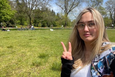 milf yoga onlyfans free naked image