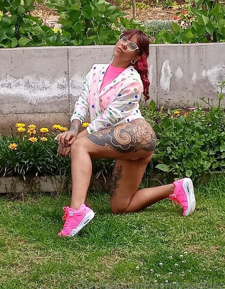 wendysuicideg erotic star gallery