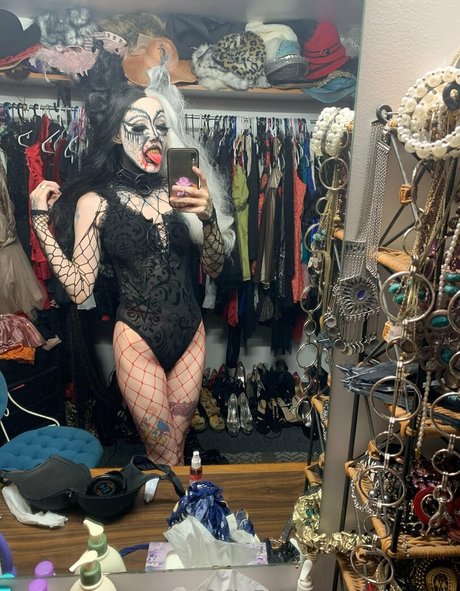 nikasaur exclusive actress images