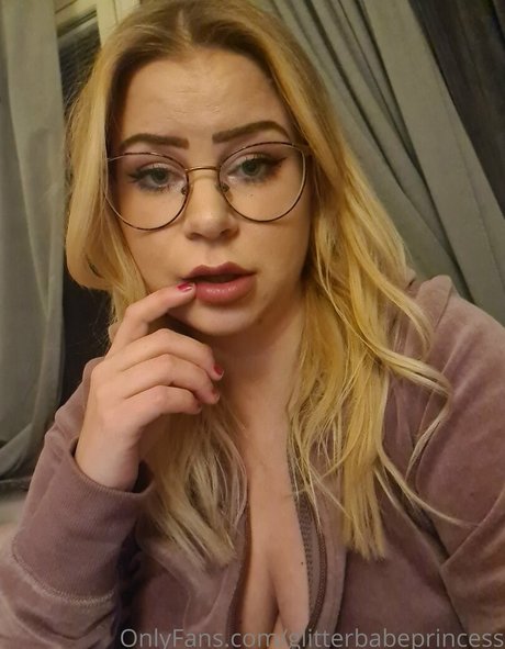 glitterbabeprincess pornstar beautiful photo