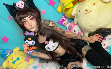 putridmika star exclusive picture