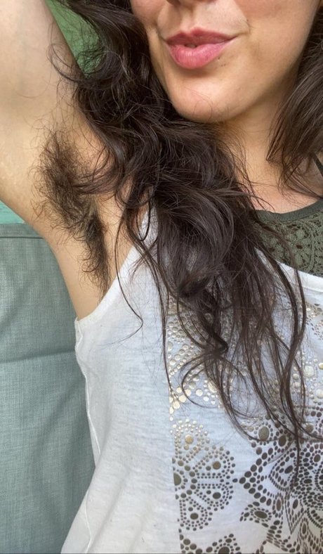 Scarlet Labelle nude model img