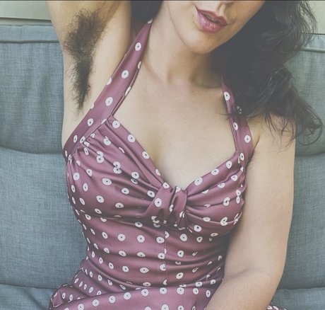 Scarlet Labelle naked star picture