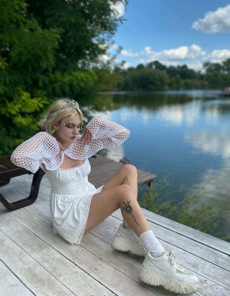 leilaagrace model sexy photos