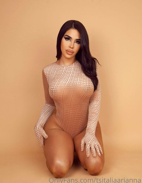 tsitaliaarianna top star photo