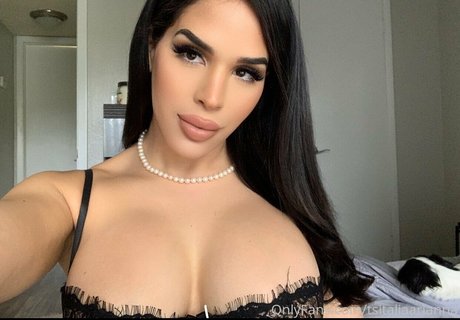 tsitaliaarianna pornstar art image