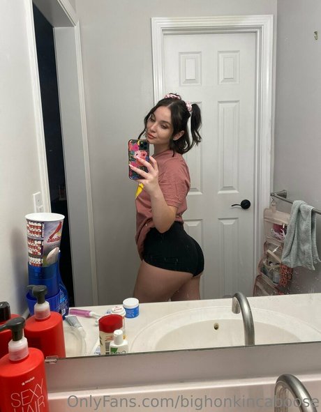 cheerleader onlyfans hot nude archive