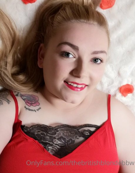 yourlucyloo hot star img