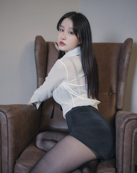 Lee Seol_ sex actress galleries