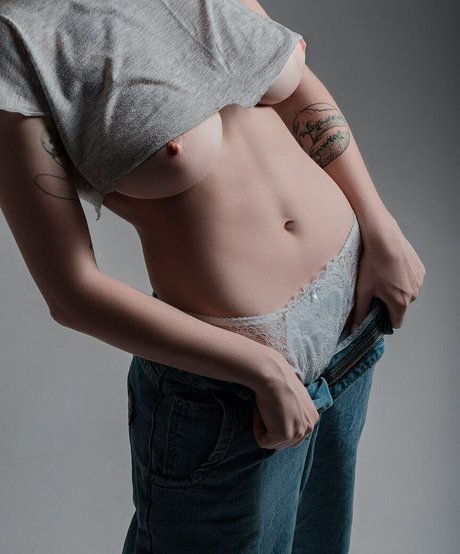 Aksinya carrot star nude galleries