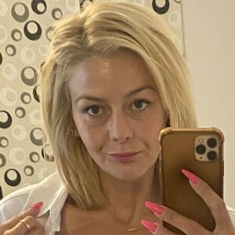 huge natural tits onlyfans porno photos