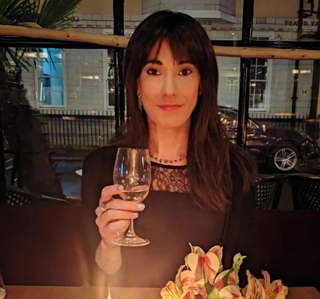 Jennifer London erotic actress pictures