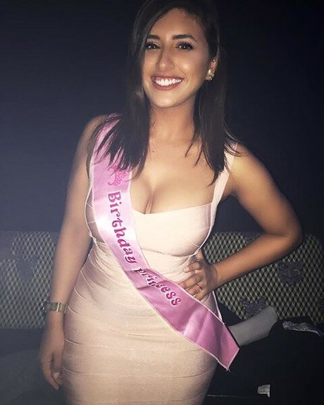 Katerina Entmann sexy model img