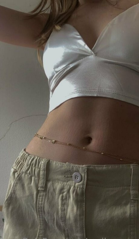 emilyxxoxo erotic actress images